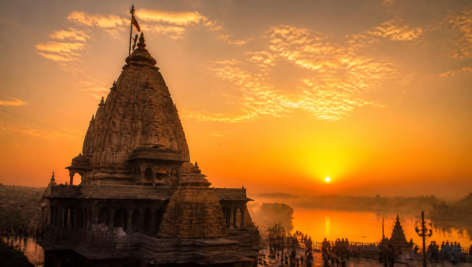 Mahakaleshwar Temple in Ujjain glowing at sunrise